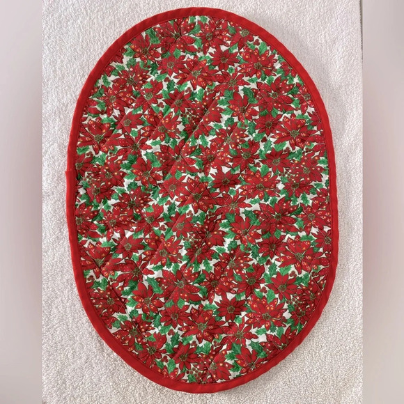 Vintage Red Green Festive Oval Christmas Placemats x2 - Picture 3 of 10